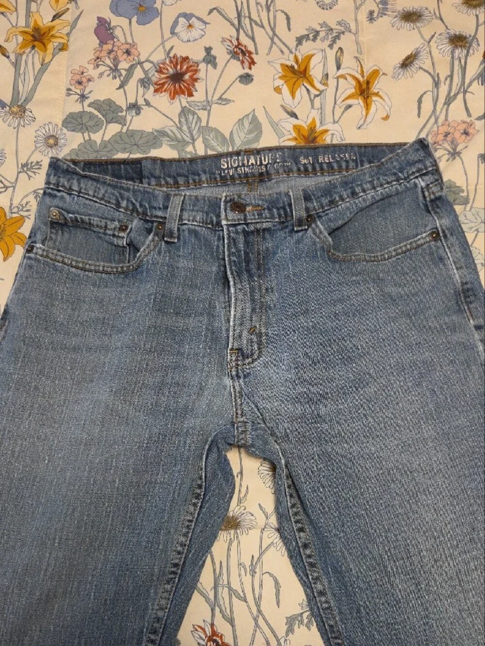 Men’s Blue Relaxed Jeans - Classic Denim